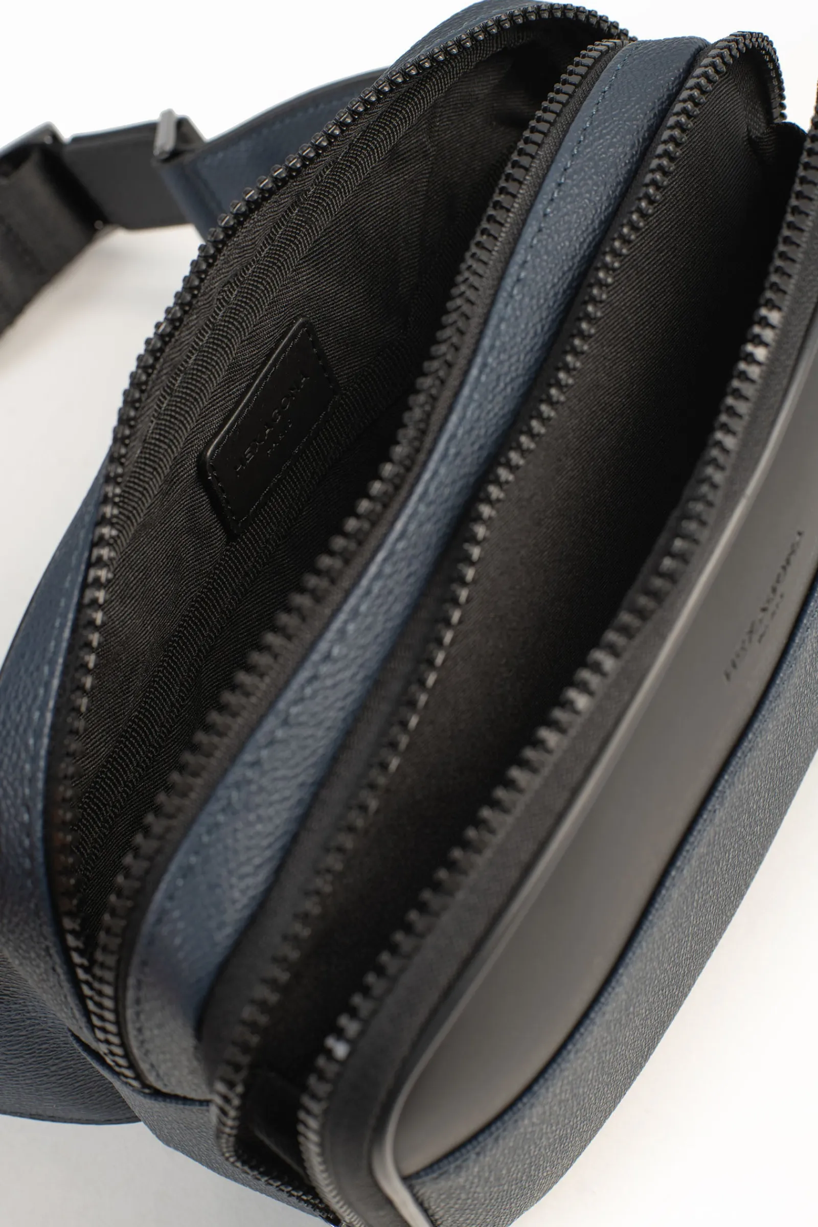 Hexagona Shoulder Bag & Belt Bag<Banana bag